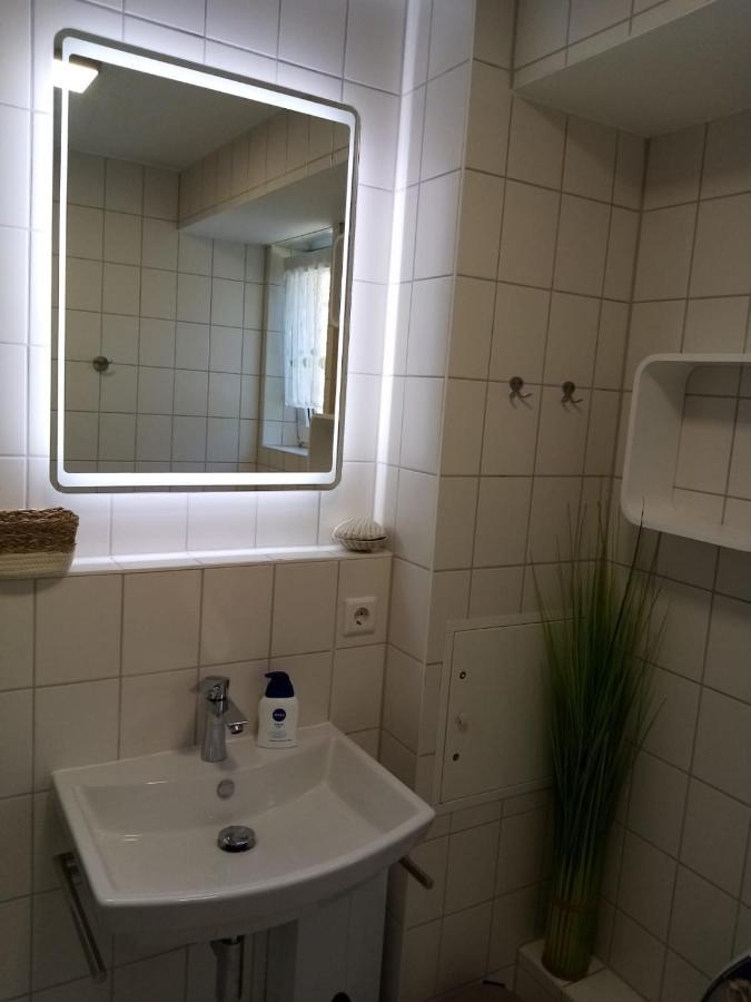 Ferienwohnung Schaabe Breege Exterior photo